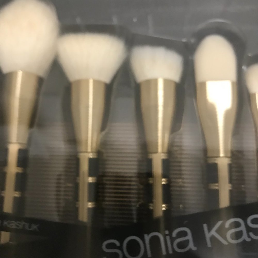 Sonia Kashuk Makeup Brushes - Picture 4 of 9